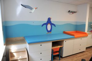 Behandlungsliege Kinderarzt