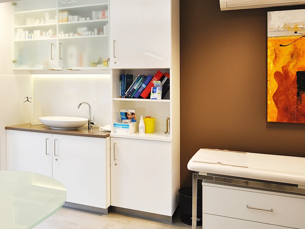 20_Hautarzt_Aschaffenburg_Behandlung_2_b