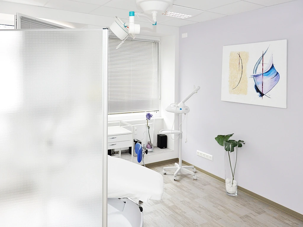 20_Hautarzt_Aschaffenburg_Behandlung_b