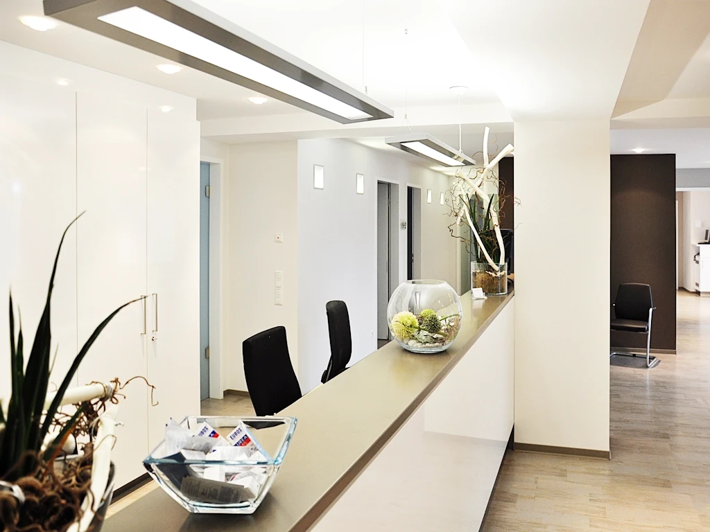 20_Hautarzt_Aschaffenburg_Empfang_5_b