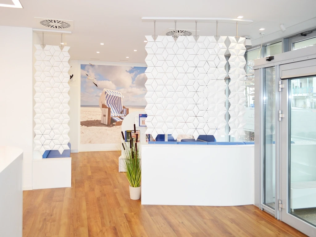 20_Kieferorthopaedie_Korb_Warten_b