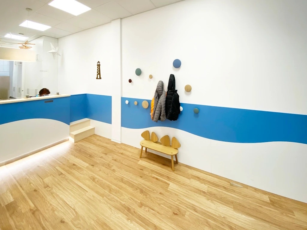 22_Kinderarzt_Heidelberg_Warten_1_b