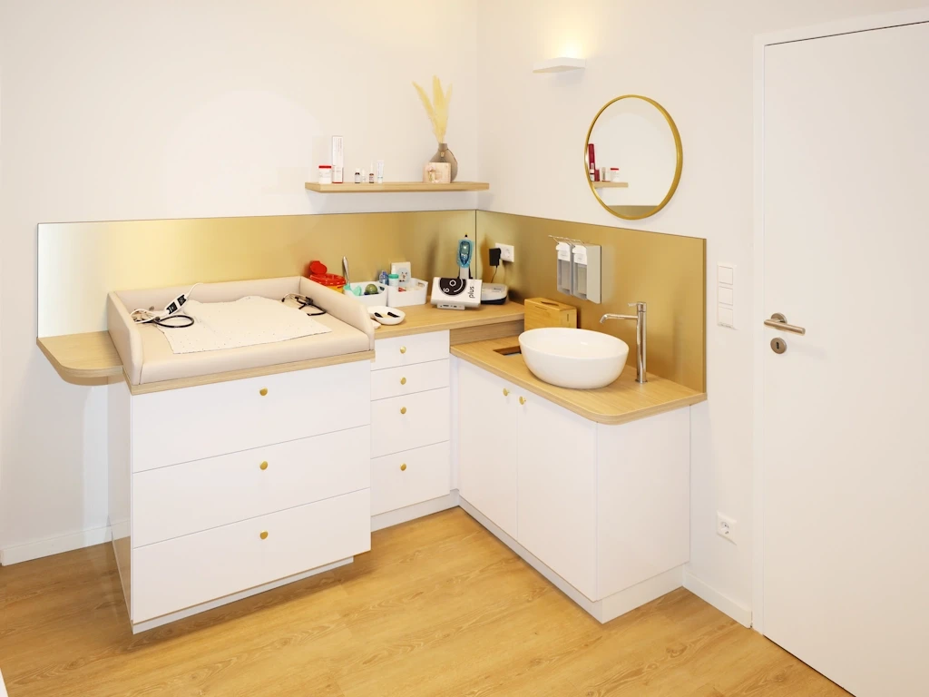 24_Kinderarzt_Berlin_2_Behandlung_b