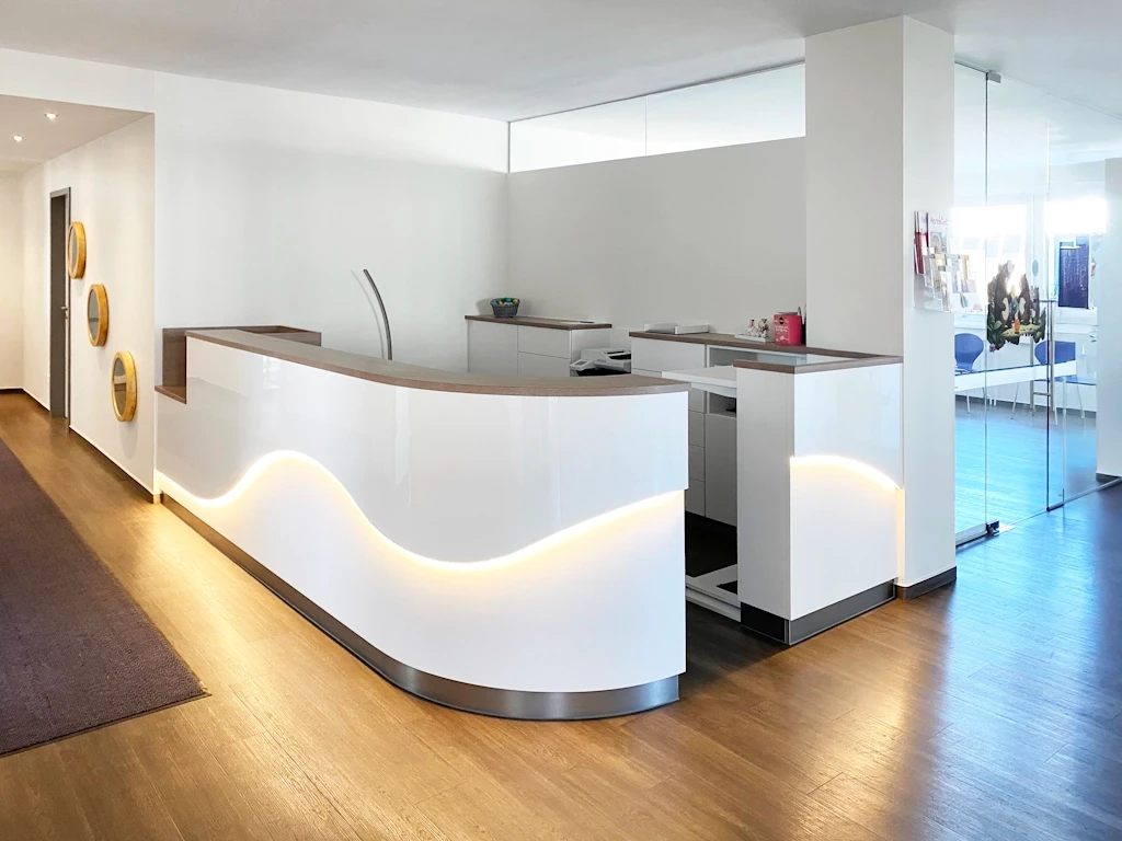 Bild: 25_Kinderarzt_Frankfurt_Empfang_b