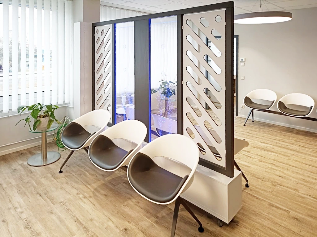 Bild: Kieferorthopaedie_Cottbus_Wartebereich_1_n