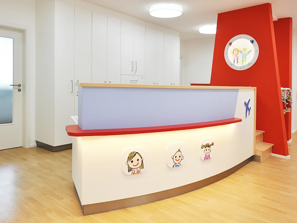 Bild: 19_Kinderarzt_Leimen_Empfang