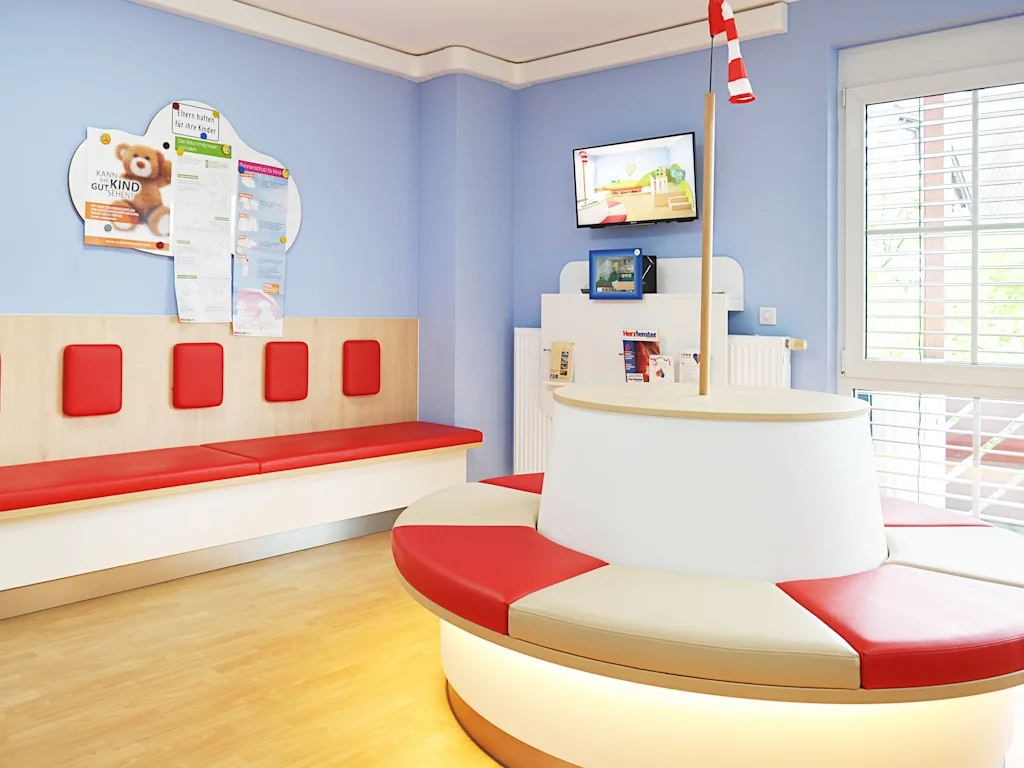Bild: 19_Kinderarzt_Leimen_Warten
