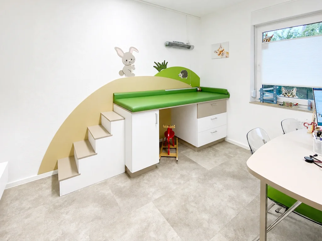 Bild: 25_Kinderarzt_Wittenberg_Behandlung_3